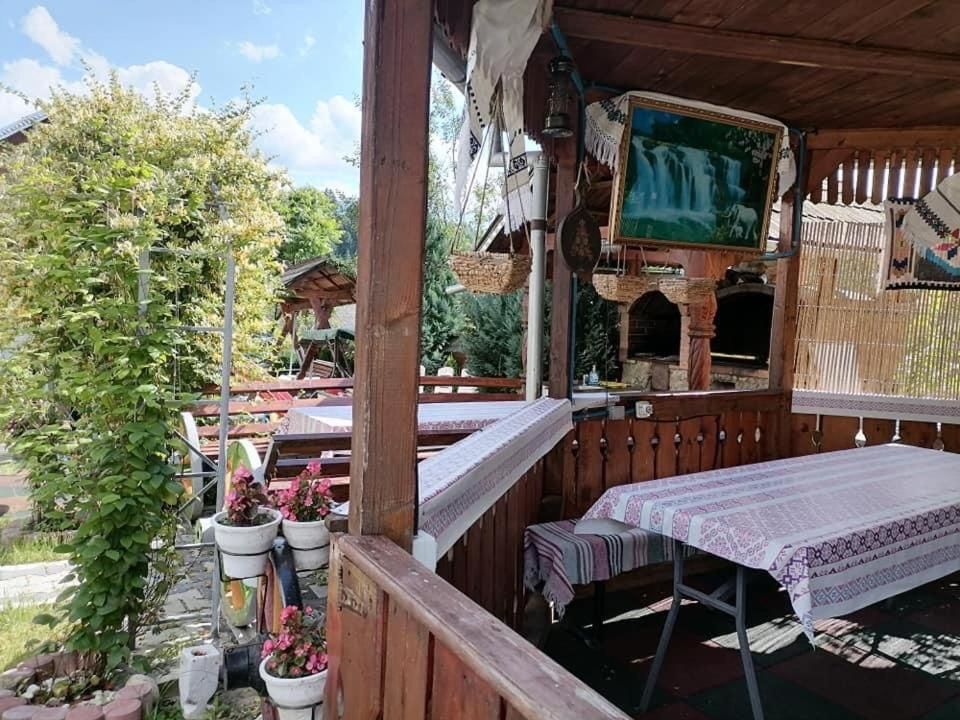 Загородные дома Casuța lui Matei Мойсей-10